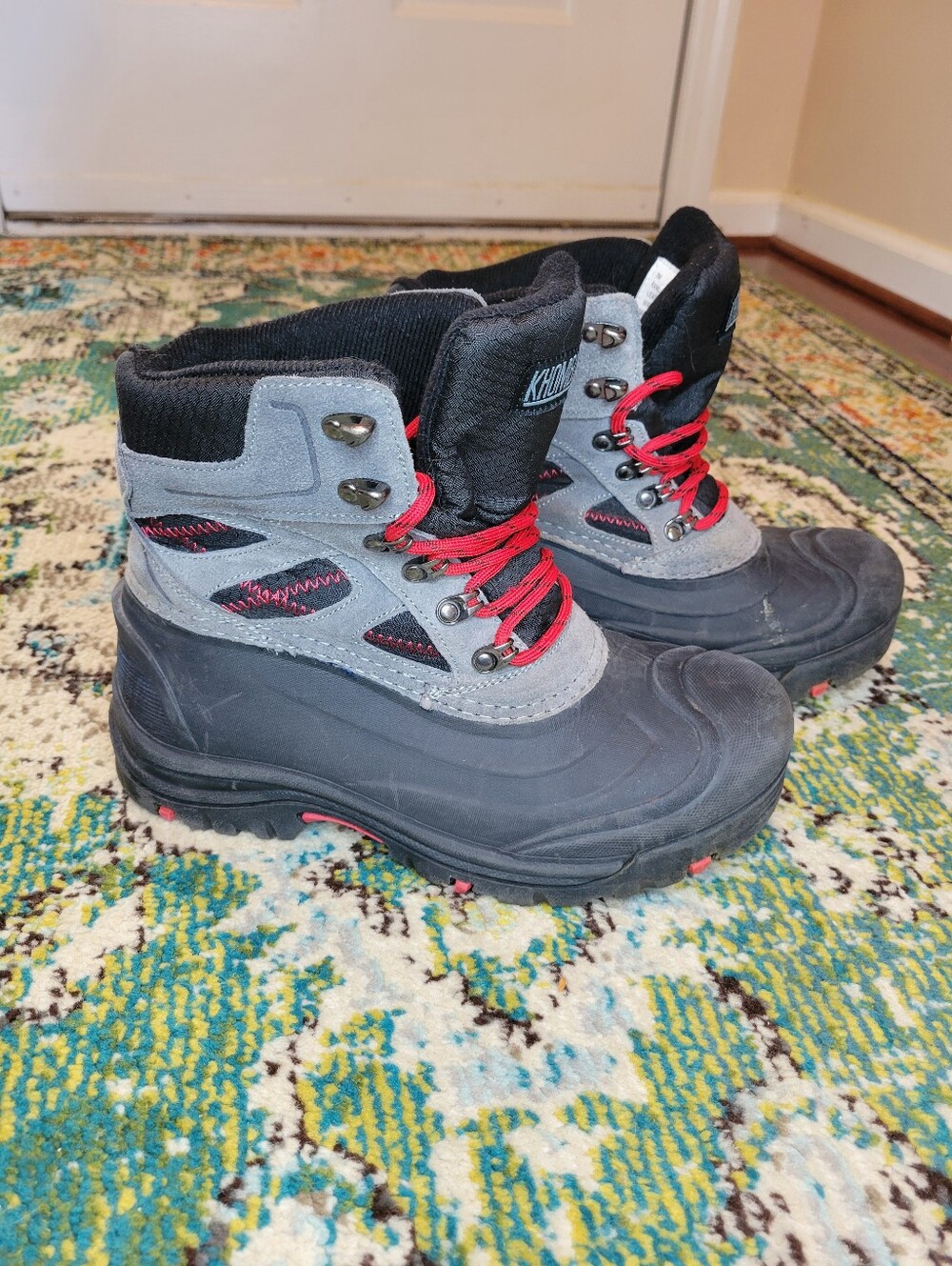 Khombu Waterproof Outdoor Grey & Black Snow Boot, Size Mens 8
